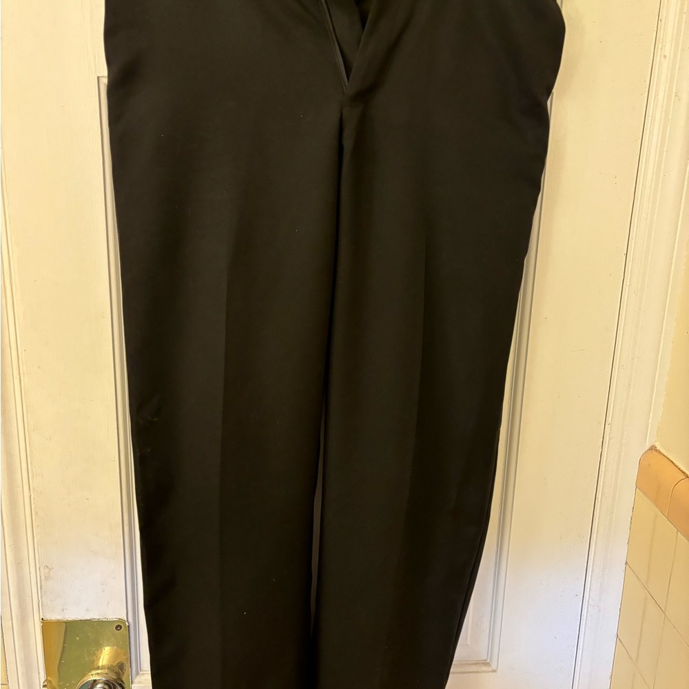 Hagar Black Pleated Slacks 32/30